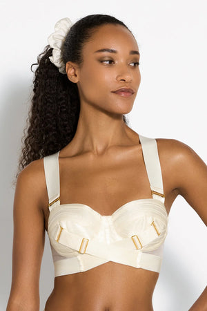 Sculpted Bond - Cream