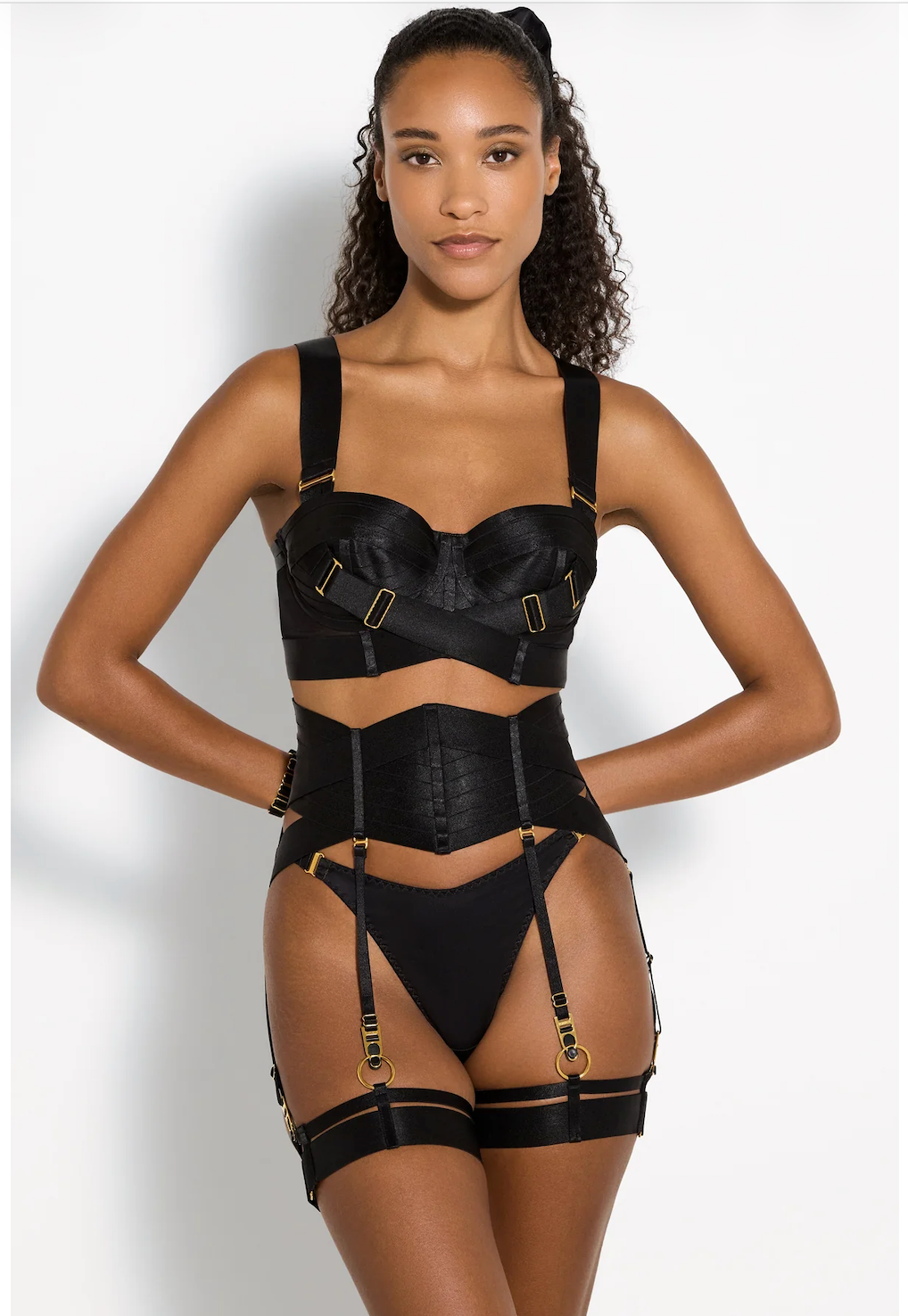 Sculpted Bond - Black