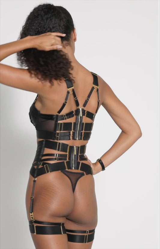 Sculpted Bond - Black
